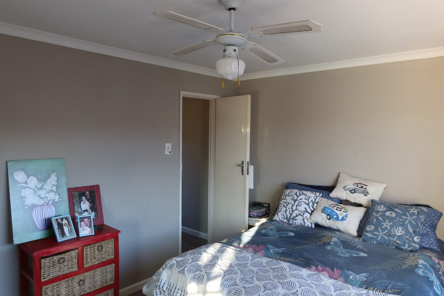 2 Bedroom Property for Sale in Goodwood Park Western Cape